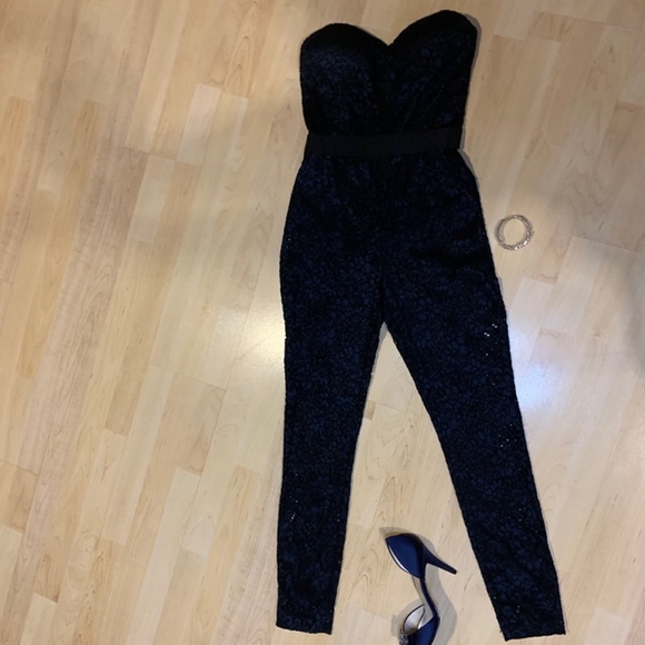 bebe Dresses & Skirts - BEBE Black and Blue Strapless Lace Romper